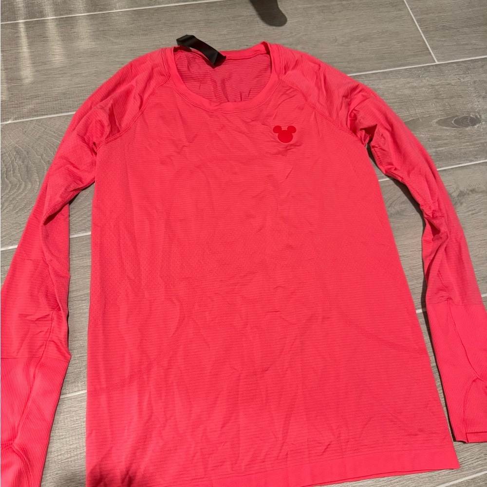Lululemon x Disney Swiftly Tech NWOT